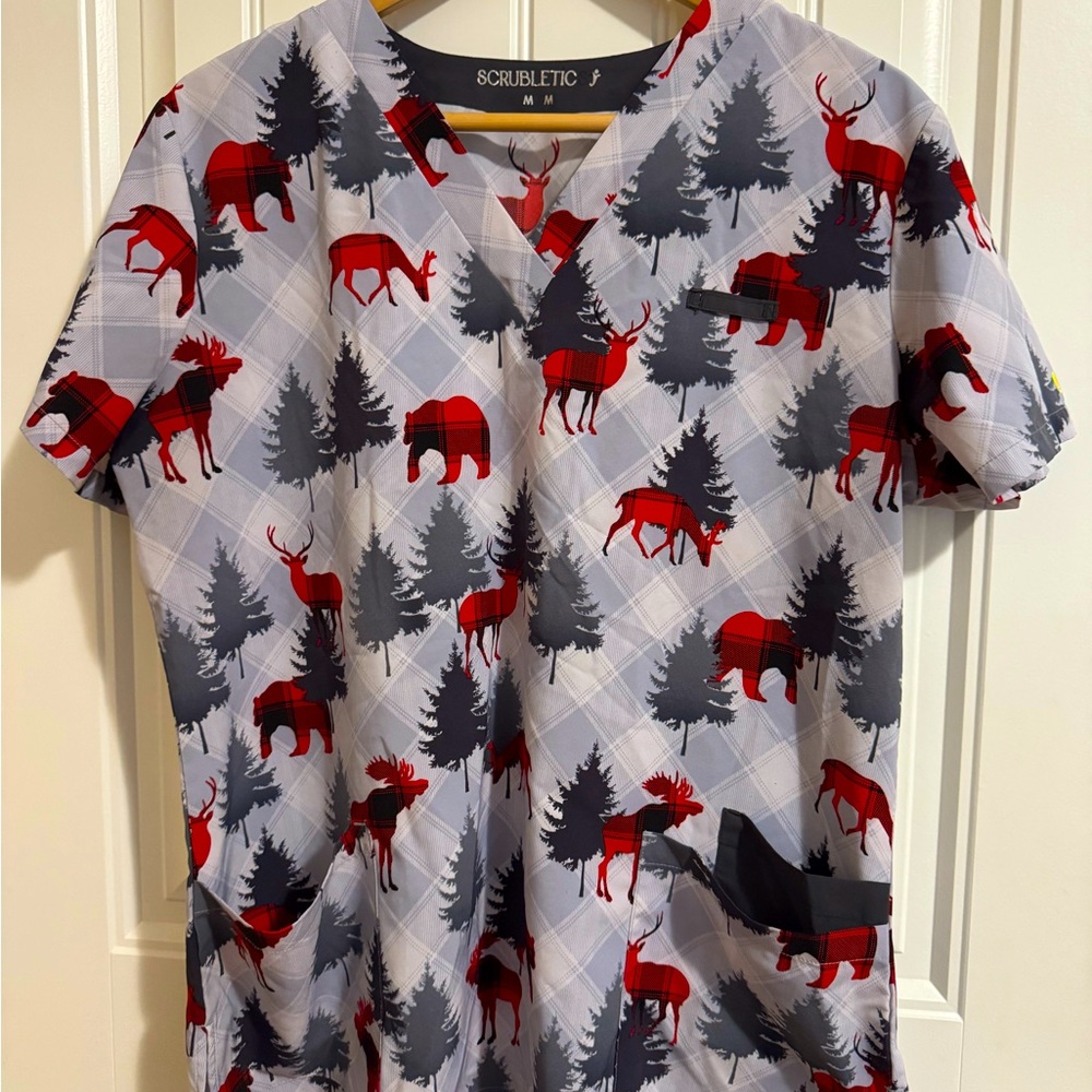 Scrubletics Moose Print Scrub Top size M